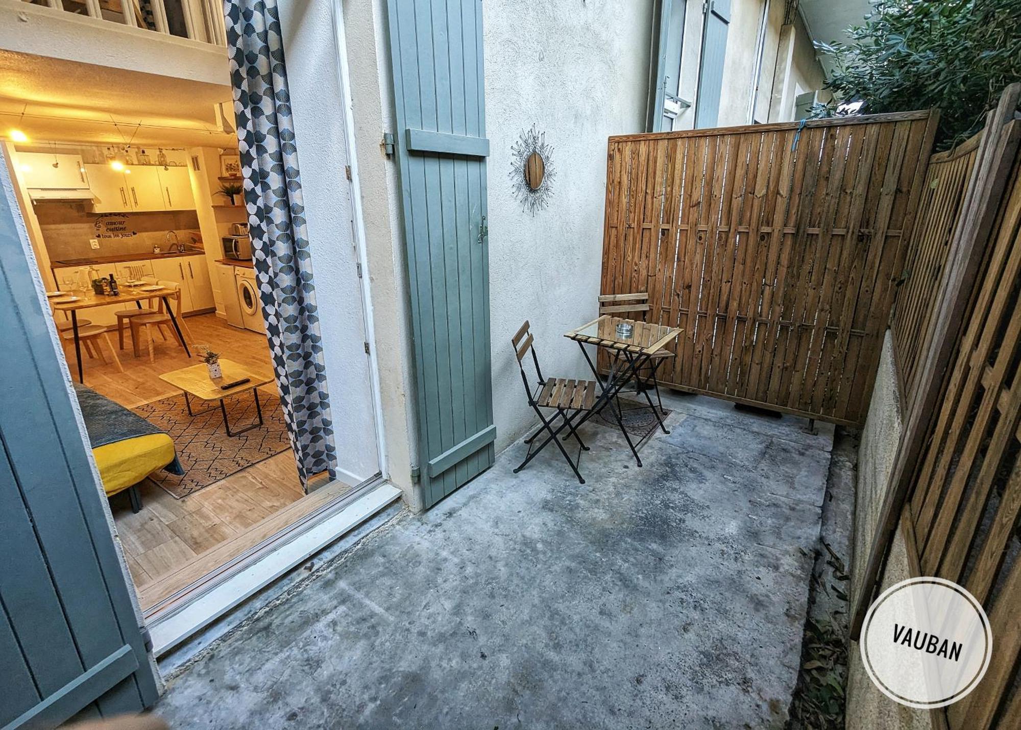 Douceur Nimoise En Centre Ville - Rdc Et Exterieur Nîmes Esterno foto